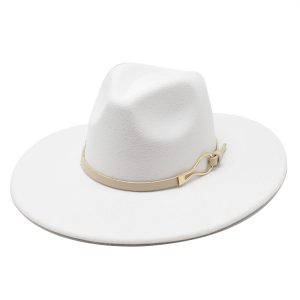 chapeau avec sangle fine