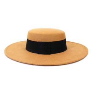 chapeau français à large bord