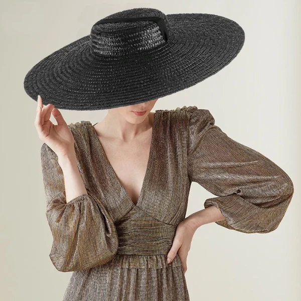 chapeau de paille noir