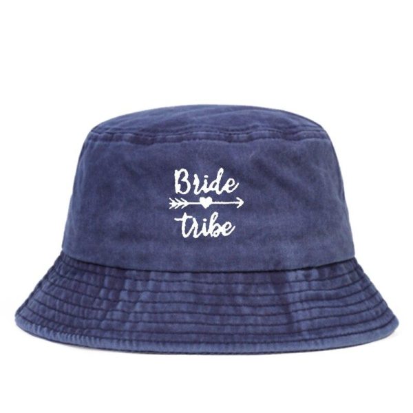 Bob en jean 'Bride tribe'