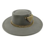 chapeau décoratif en laine