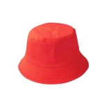 Chapeau rouge tendance